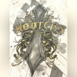 Very nice unusual‎ Hooters player T-shirt. 100% cotton great condition. Size L